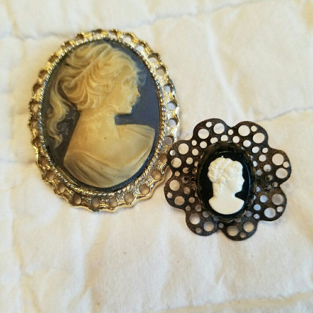 Two lovely Cameo brooches